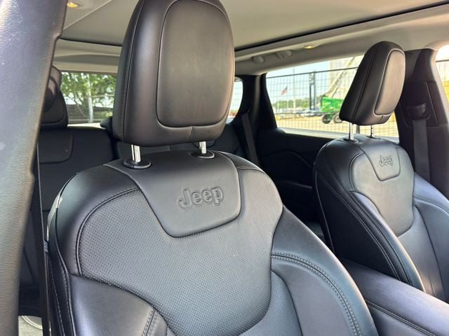 2022 Jeep Cherokee Latitude Lux