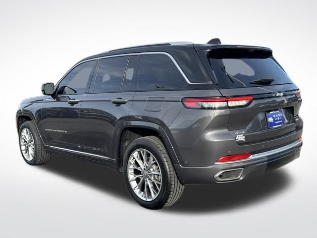 2022 Jeep Grand Cherokee Summit