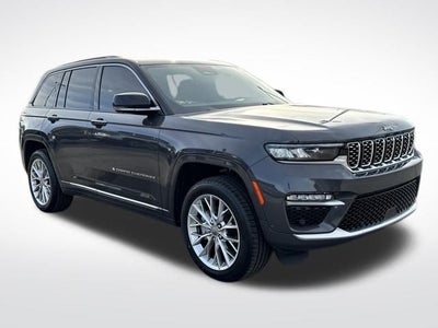 2022 Jeep Grand Cherokee Summit