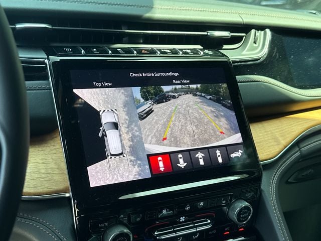 2023 Jeep Grand Cherokee Summit Reserve