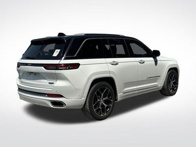 2023 Jeep Grand Cherokee Summit Reserve