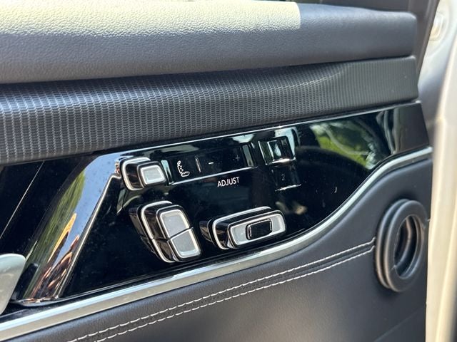 2024 Jeep Grand Wagoneer L Series II
