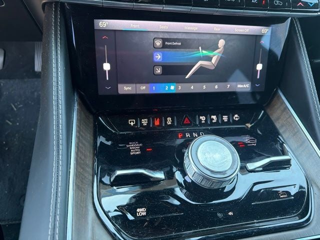 2022 Jeep Grand Wagoneer Series II