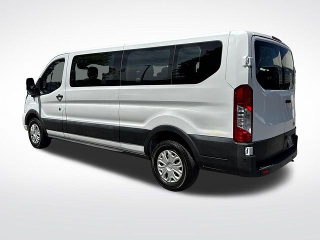 2023 Ford Transit-350 XLT 15 passenger