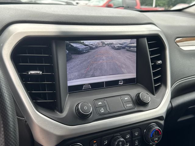 2022 GMC Acadia SLE