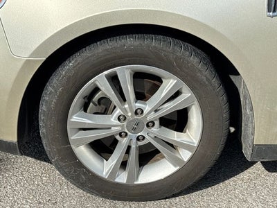 2010 Lincoln MKS Base