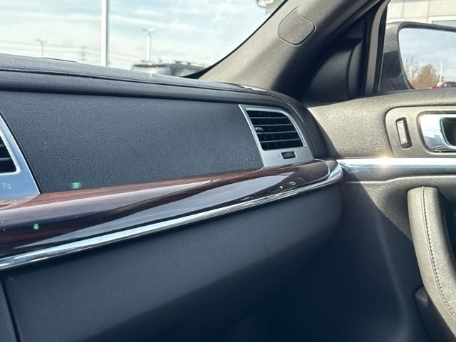 2010 Lincoln MKS Base