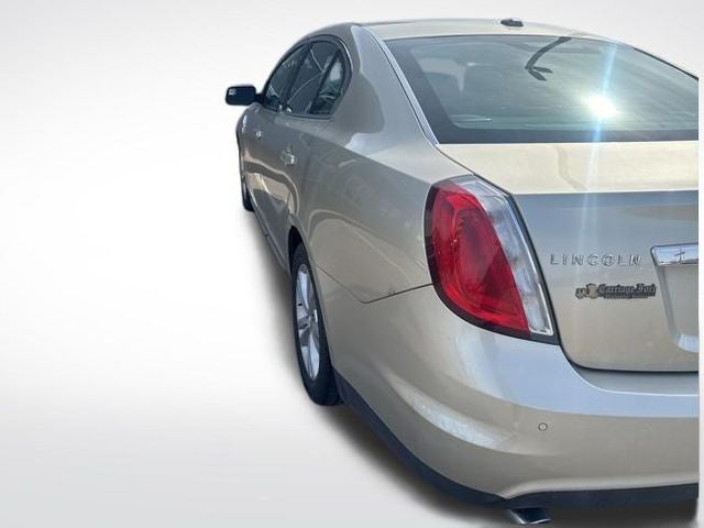 2010 Lincoln MKS Base