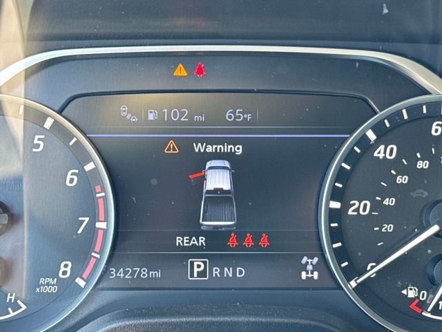 2023 Nissan Titan SV