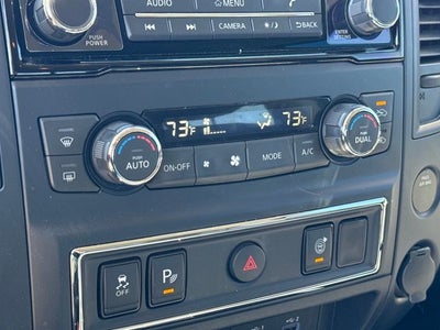 2023 Nissan Titan SV