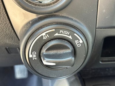 2023 Nissan Titan SV