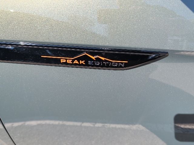 2025 Volkswagen Atlas 2.0T Peak Edition