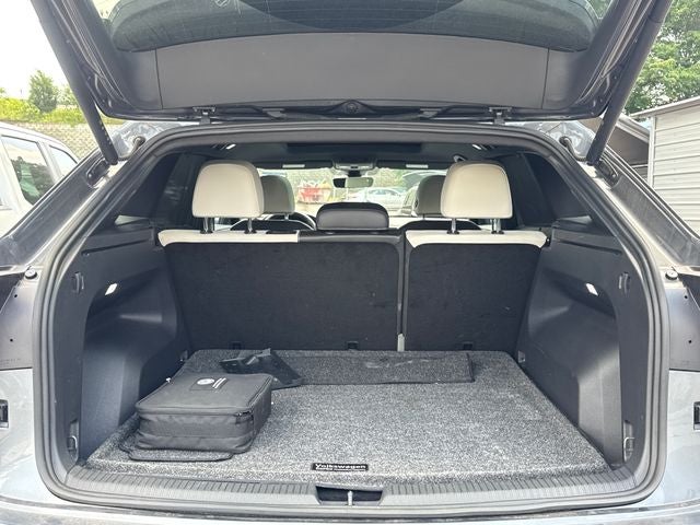 2024 Volkswagen Atlas Cross Sport 2.0T SEL Premium R-Line