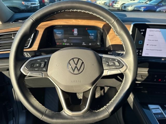 2024 Volkswagen Atlas 2.0T SE w/Technology