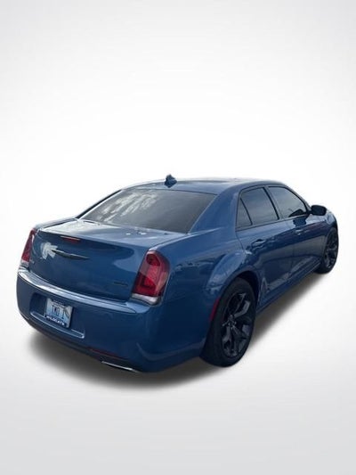 2021 Chrysler 300 Touring