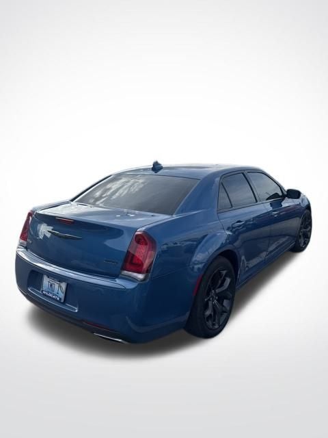 2021 Chrysler 300 Touring