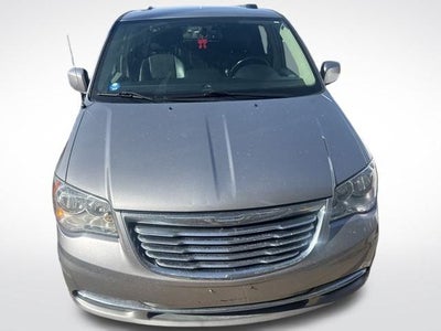 2016 Chrysler Town & Country Touring