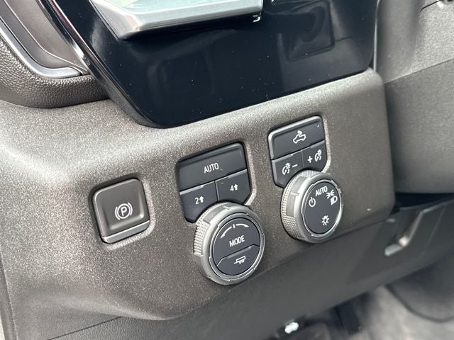 2023 Chevrolet Silverado 1500 LT LT1