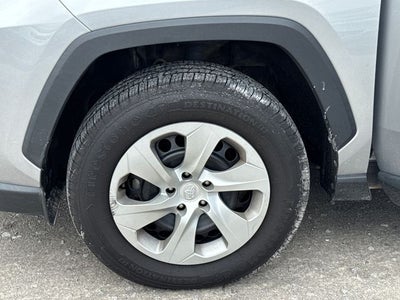2022 Toyota RAV4 LE