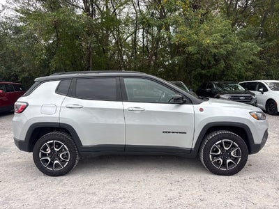 2025 Jeep Compass Trailhawk
