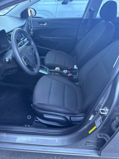 2022 Hyundai Accent SE