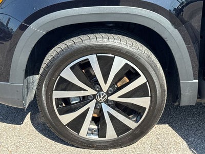 2024 Volkswagen Taos 1.5T SE