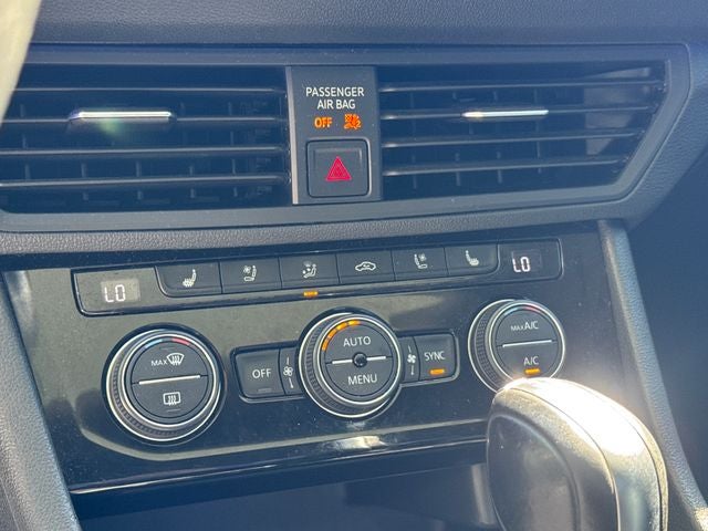 2019 Volkswagen Jetta SEL Premium