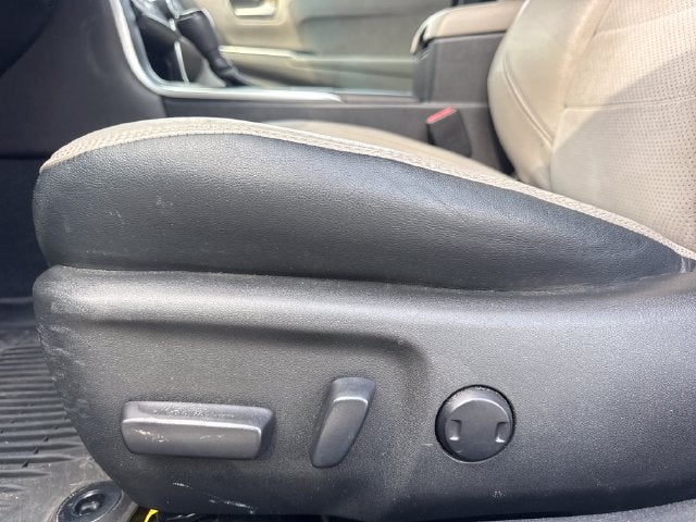 2016 Toyota Camry XSE