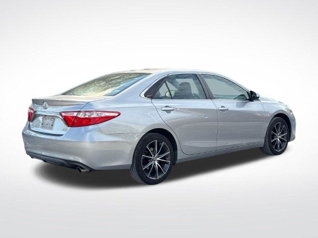 2016 Toyota Camry XSE
