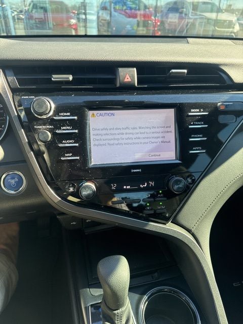 2020 Toyota Camry Hybrid LE