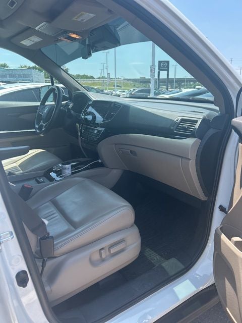 2022 Honda Pilot Touring 7 Passenger