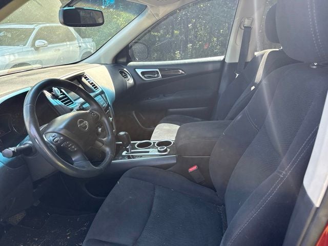 2016 Nissan Pathfinder SV