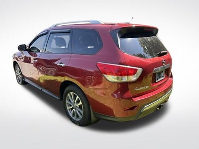 2016 Nissan Pathfinder SV