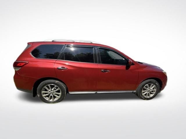 2016 Nissan Pathfinder SV