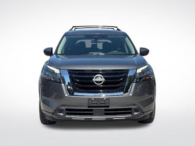 2023 Nissan Pathfinder SV