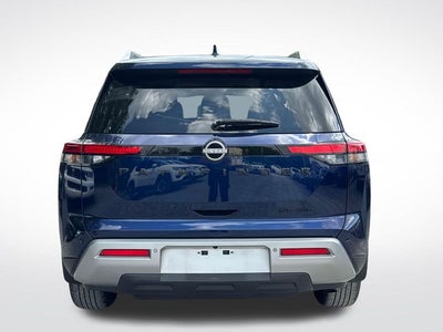 2022 Nissan Pathfinder SL