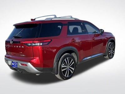 2025 Nissan Pathfinder Platinum