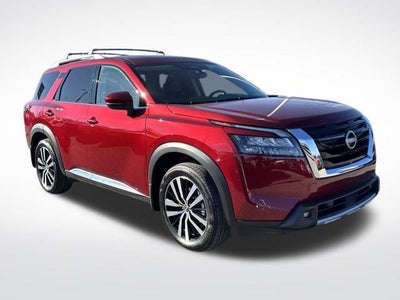 2025 Nissan Pathfinder Platinum