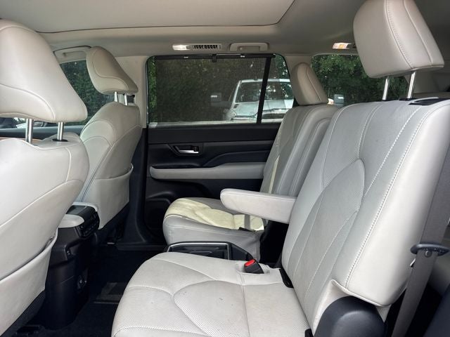 2024 Toyota Grand Highlander Base
