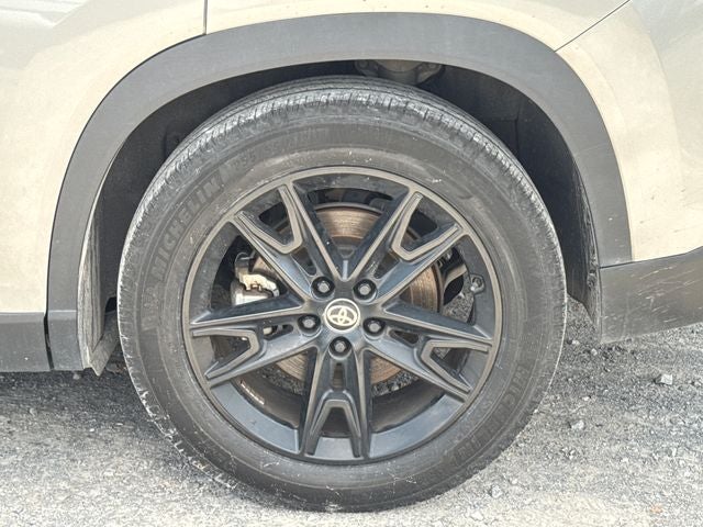 2024 Toyota Grand Highlander Base