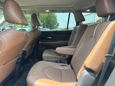 2024 Toyota Grand Highlander Platinum