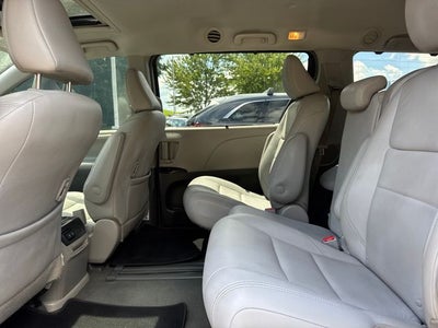 2019 Toyota Sienna XLE 8 Passenger