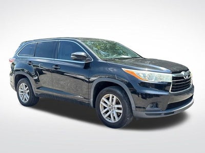 2016 Toyota Highlander LE