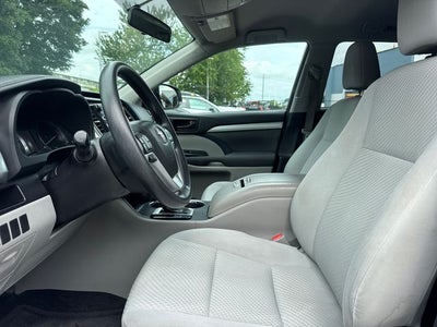 2015 Toyota Highlander LE V6