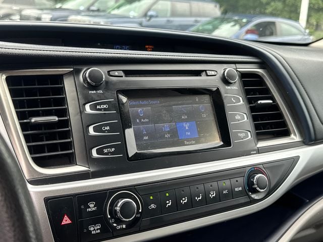 2015 Toyota Highlander LE V6