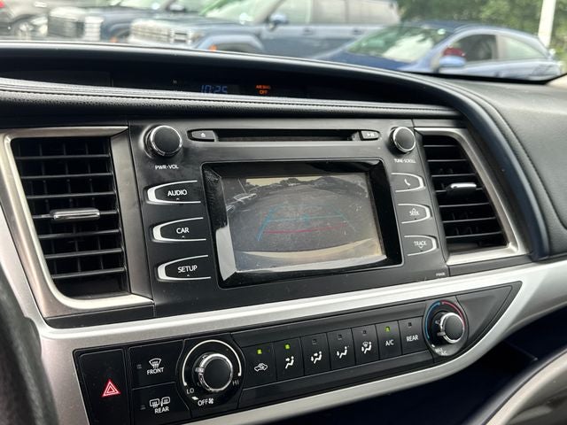 2015 Toyota Highlander LE V6