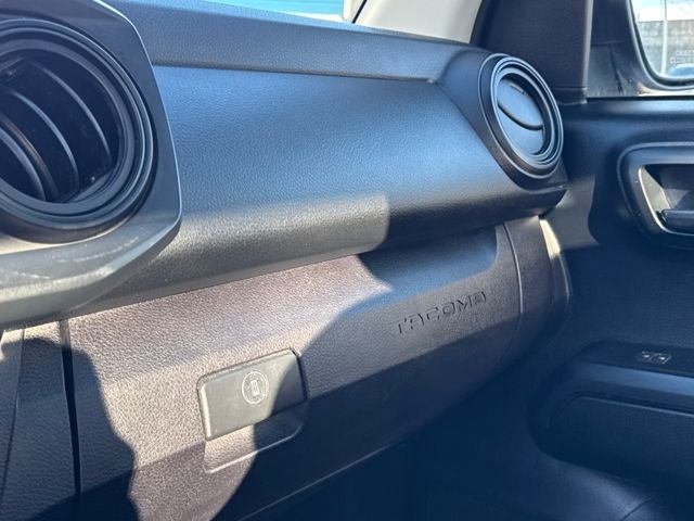 2017 Toyota Tacoma SR