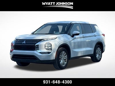 2022 Mitsubishi Outlander ES