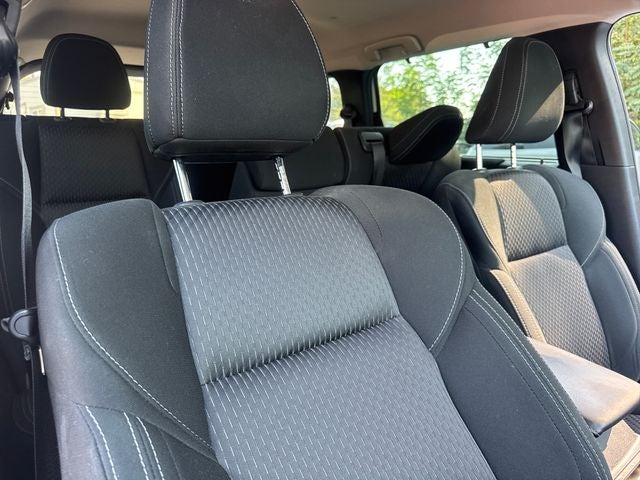 2022 Mitsubishi Outlander ES