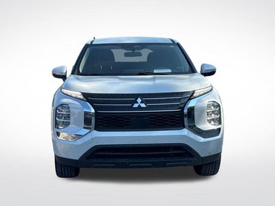 2022 Mitsubishi Outlander ES